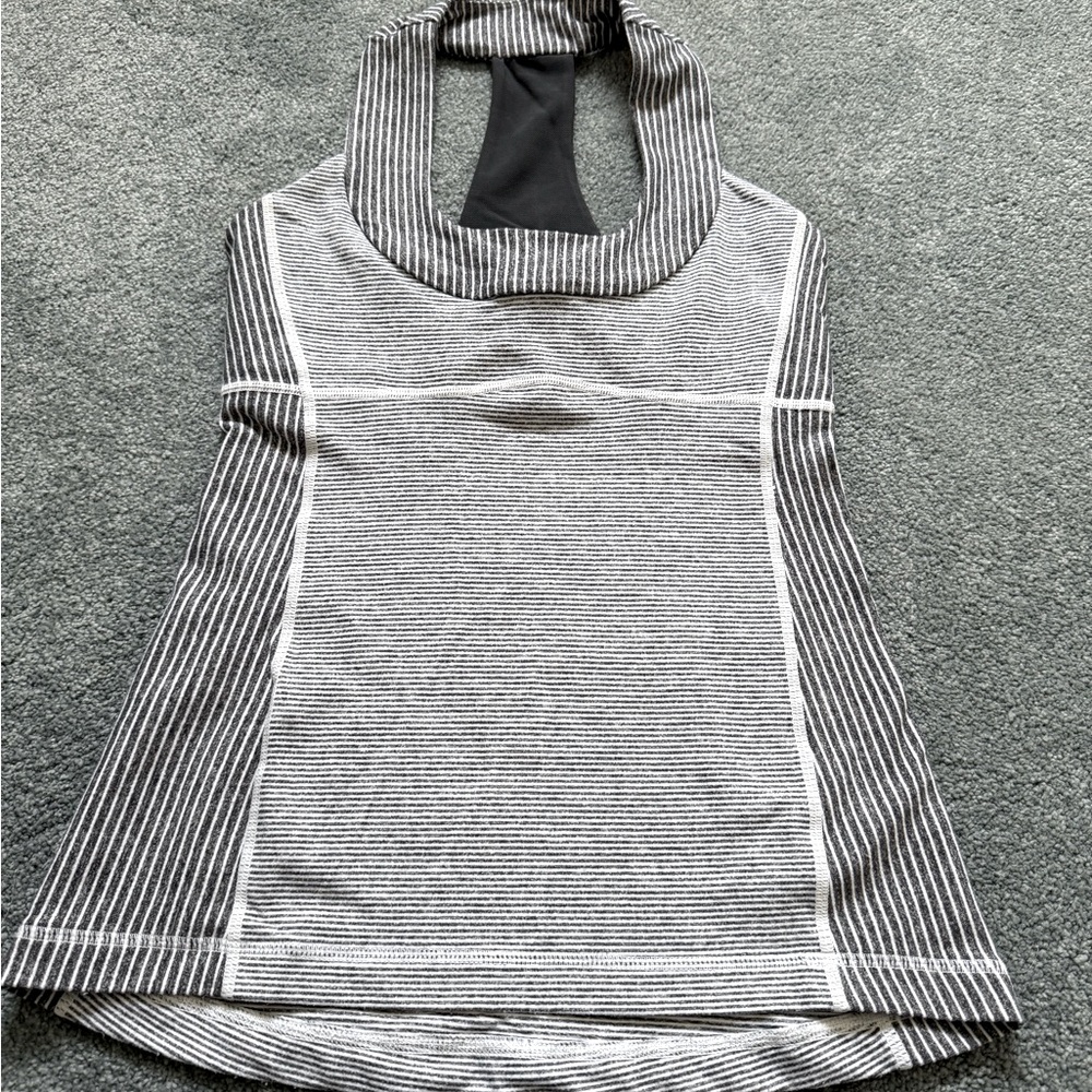 Lululemon gray tank top